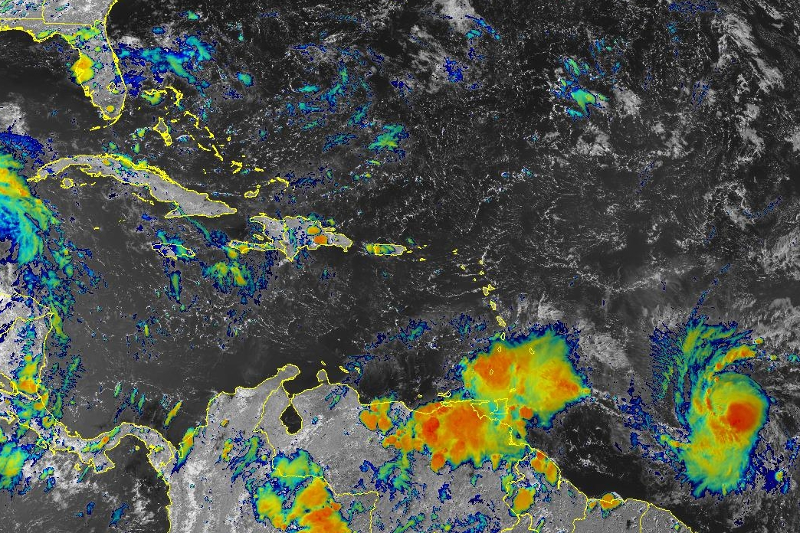 Beryl Projected To Become Category 3 Hurricane, Skirt Florida